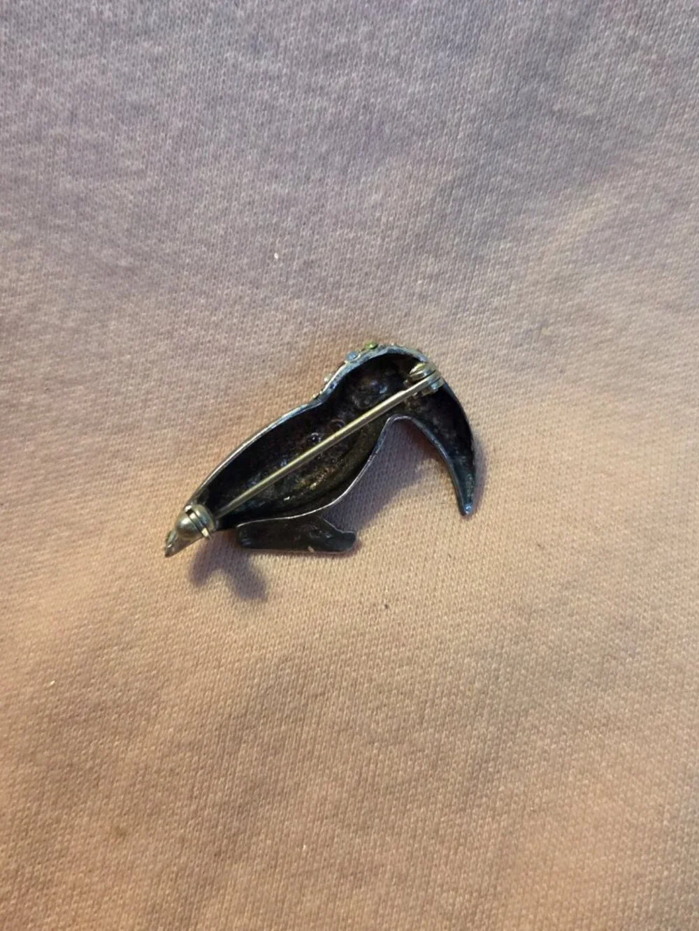 Vintage 80s 90s Multi-Color Crystal Toucan Bird Lapel Pin Gunmetal Tone Animal B